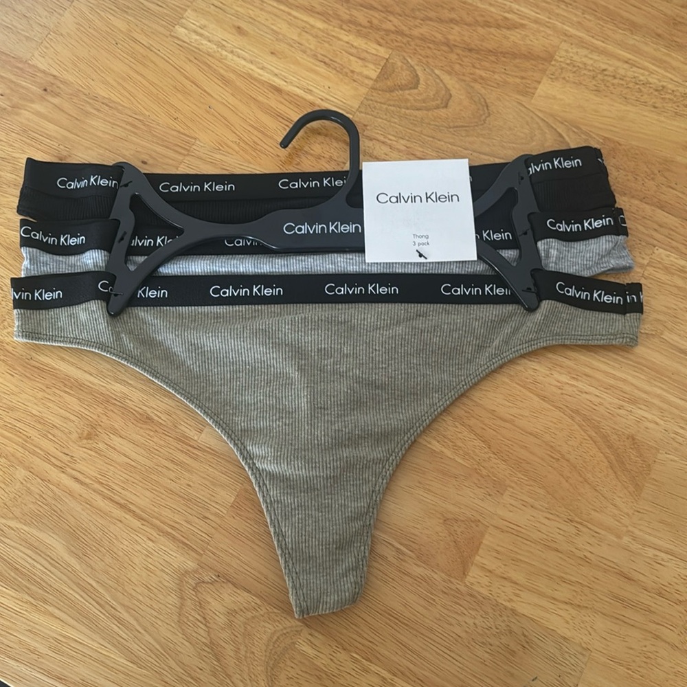 Calvin Klein Thong lot of 3 size medium New with Tags logo waistband all around